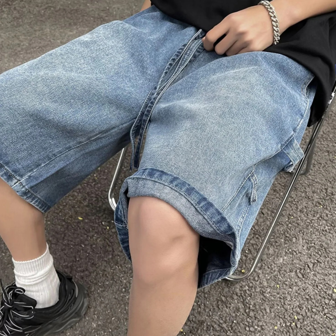 Men’s Loose-Fit Straight-Leg Denim Shorts